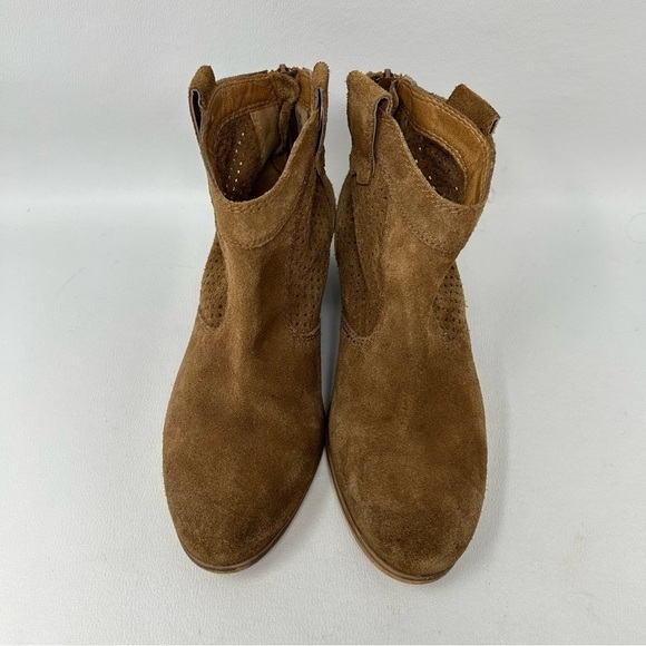 Susina Boots Sz 7 Brown Suede Perforated Ankle Zip Back Western Bootie - Picture 6 of 13